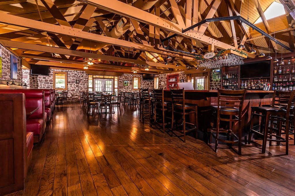 Planning a Rustic Wedding at Spring Hollow